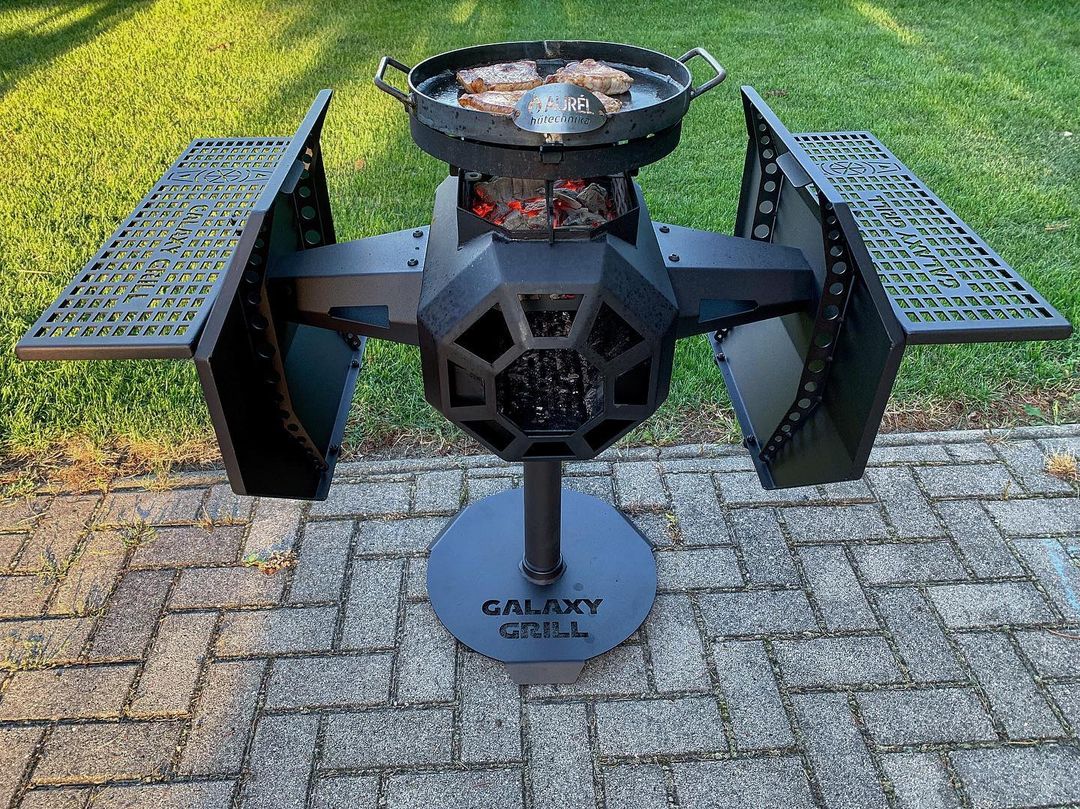 Tie Fighter BBQ Grill - Galaxy Grill Star Wars BBQ