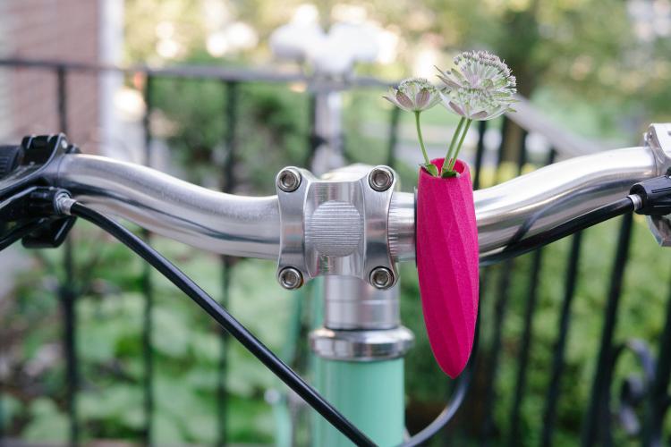 Mini magnetic planters for your bicycle - tiny plants you can attach to your bicycle