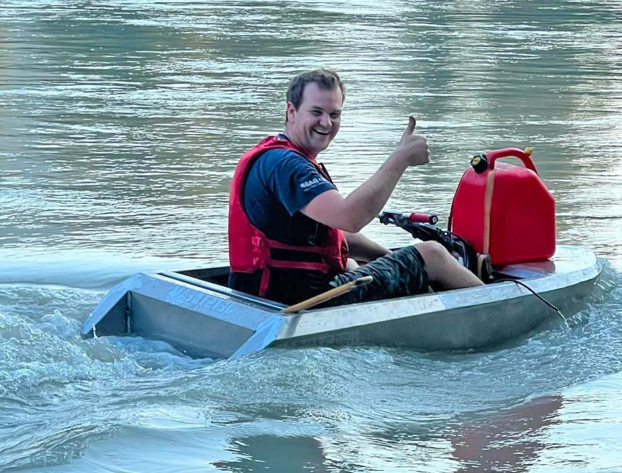 Tiny One Person Speed Boat - Micro jet boat