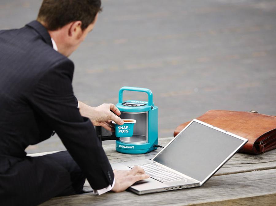 Beanzawave is a Mini Microwave Oven for Office Desks!