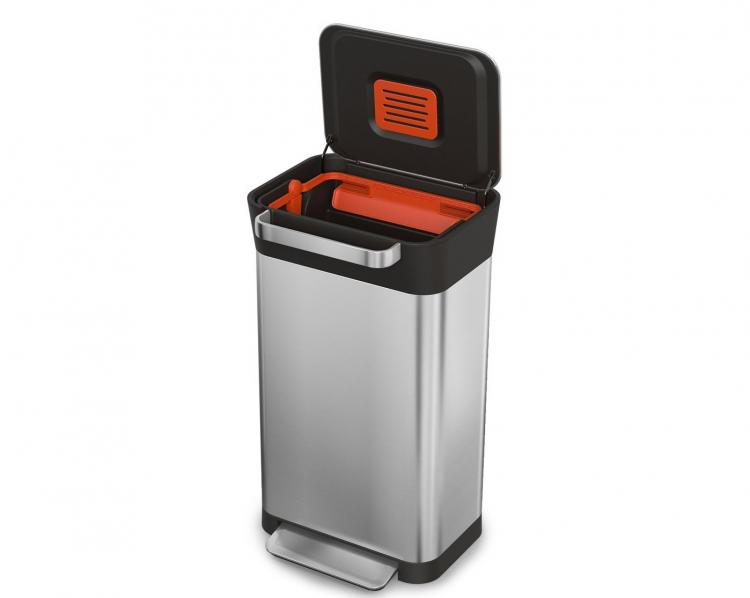 https://odditymall.com/includes/content/upload/titan-smart-trash-bin-lets-you-easily-compact-your-garbage-5048.jpg