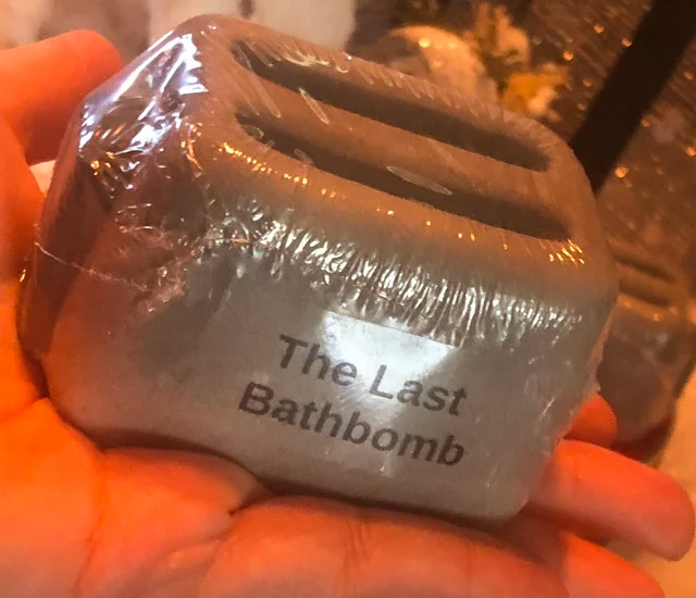 toaster bath bomb joke