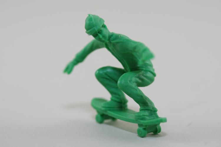 Toy Boarders - Little Green Army Men Skateboarders