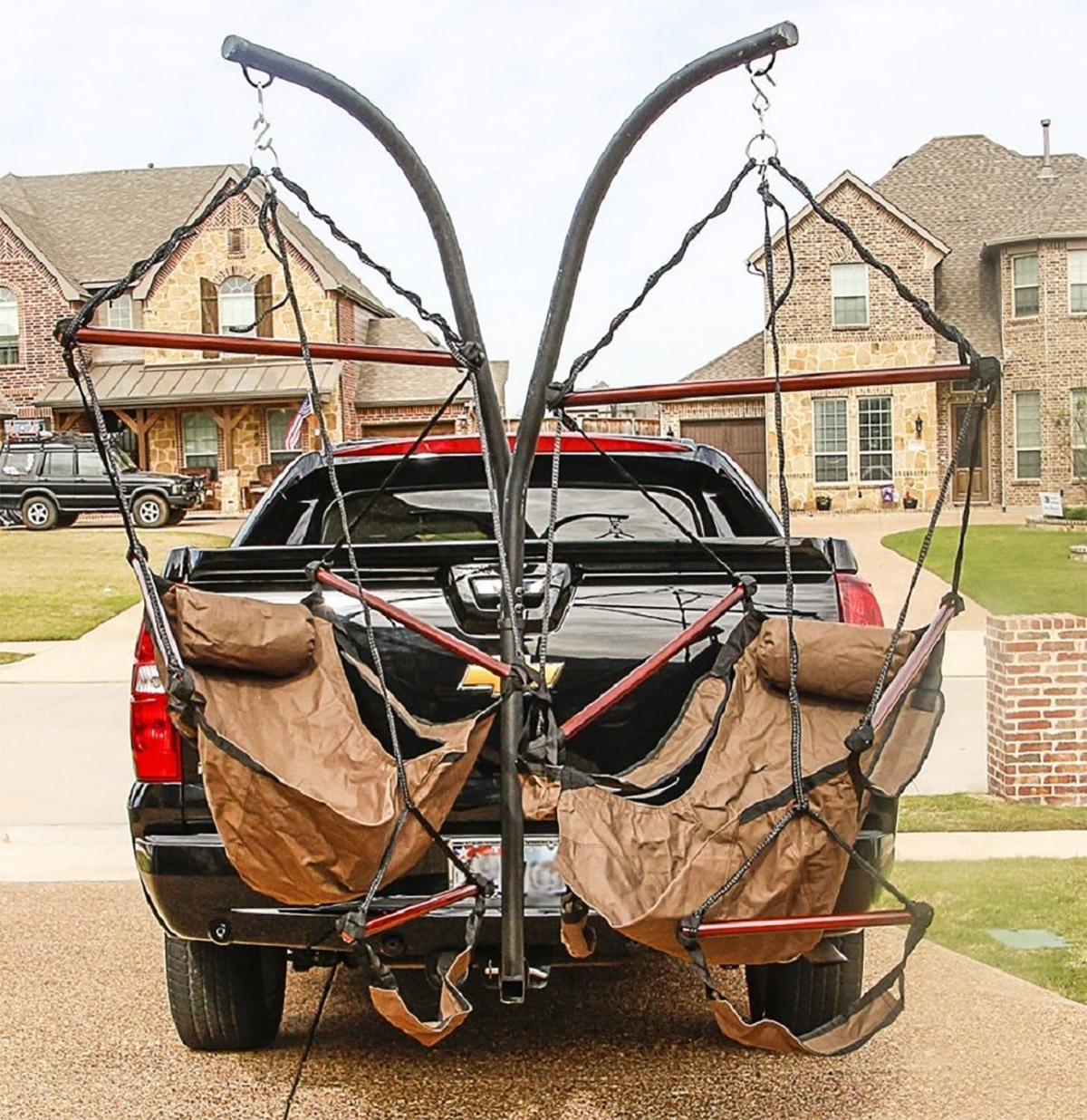 Truck hitch outlet chair