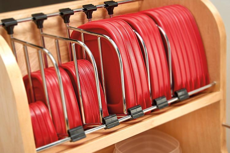 The way my tupperware lids all fit in this drawer : r/oddlysatisfying