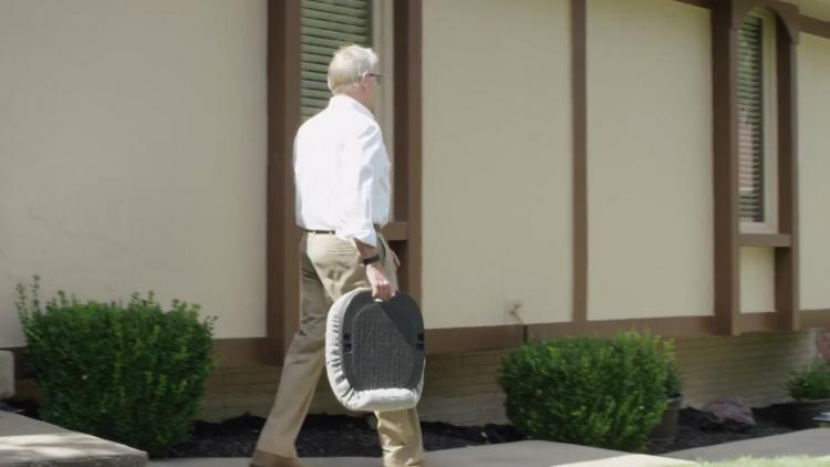 Up N Go Automatic Lifting Cushion Helps Seniors and Disabled Easily Get Up From Sitting Position
