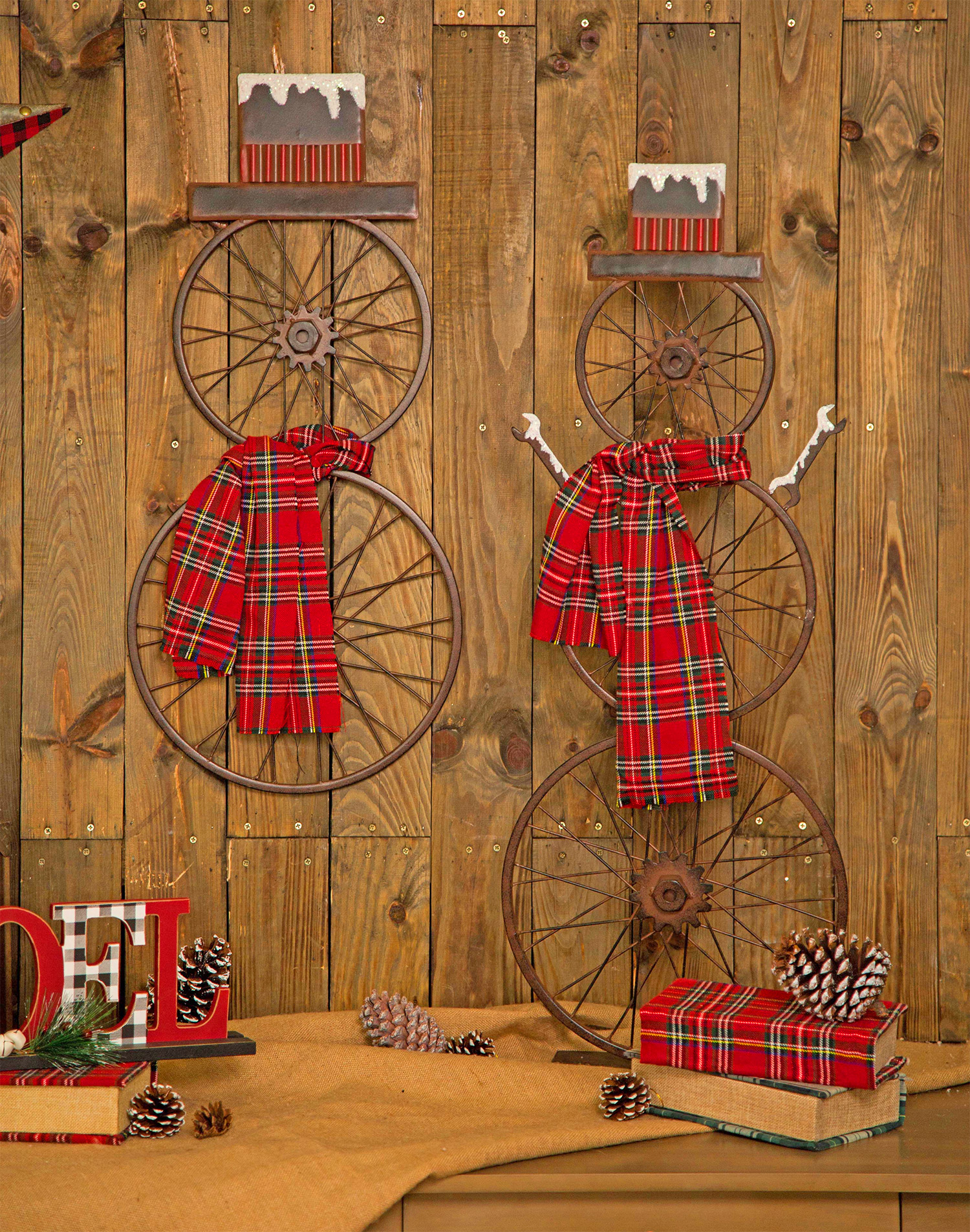 Vintage Bicycle Wheels Turned Into Snowmen - Bike turn snowman Christmas Decorations