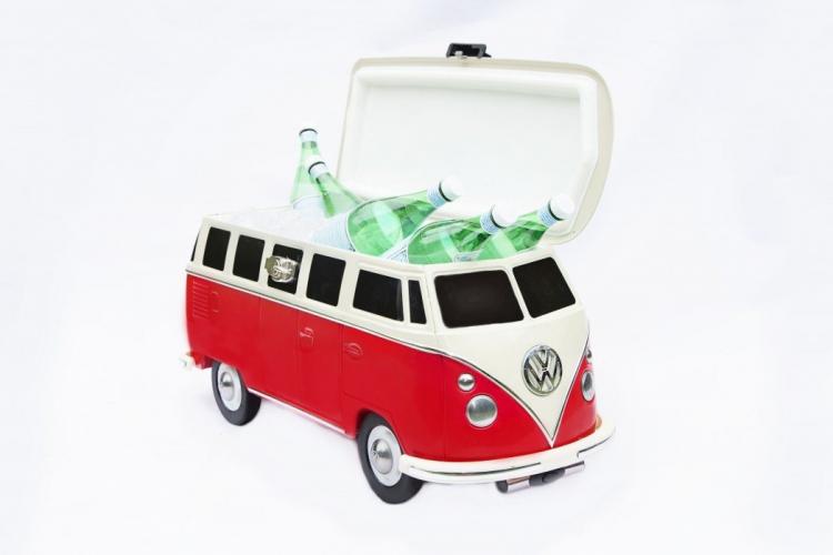 https://odditymall.com/includes/content/upload/volkswagen-hippy-van-cooler-4714.jpg