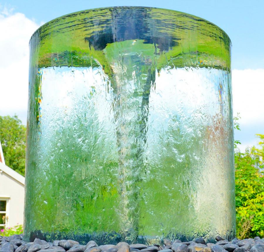 This Endless Vortex Water Fountain Might Be The Coolest Water Feature For  Your Backyard