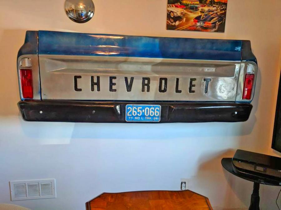 This Wall-Mounted Truck Tailgate Bar Is The Perfect Home, 40% OFF