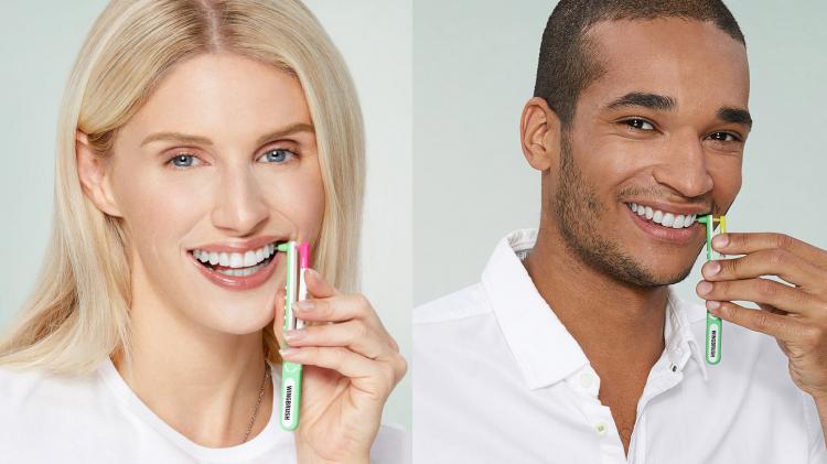 WingBrush Genius New Flossing Tool - Push button teeth flossing device