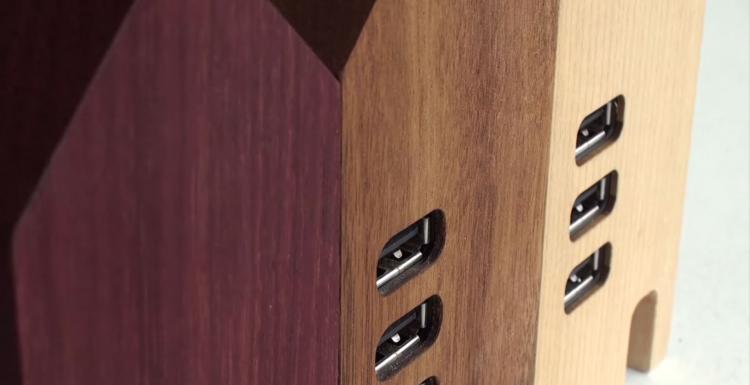Wooden House USB Hub