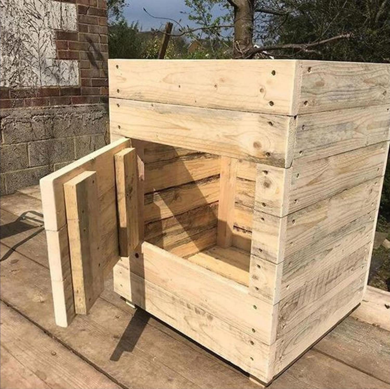 This Wooden Potato Planter Has a Door To Easily Access Your Home-Grown ...