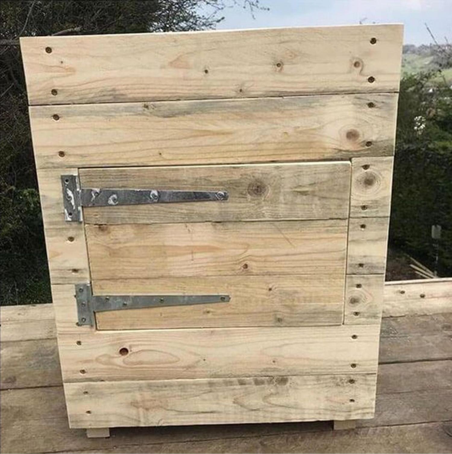 Wooden Potato Planter With a Door - DIY Wooden potato planter plans