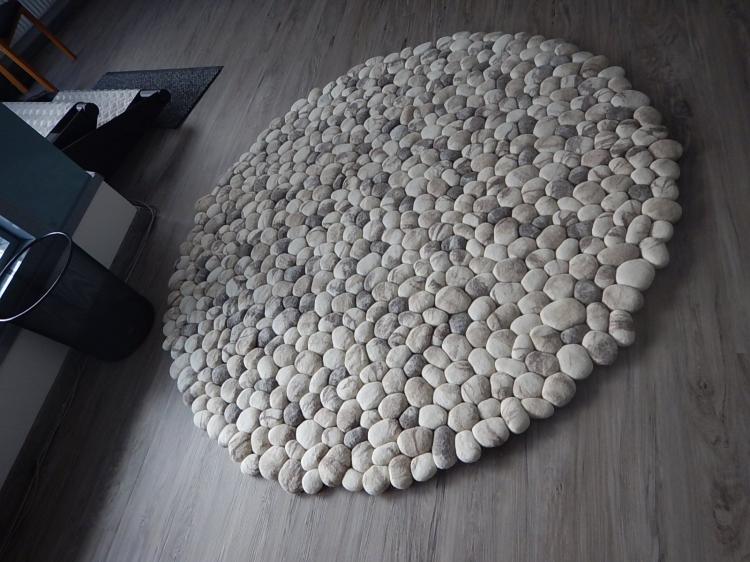 Wool Faux Stone Rugs Made To Look Like Connected Pebbles - River pebbles house rugs