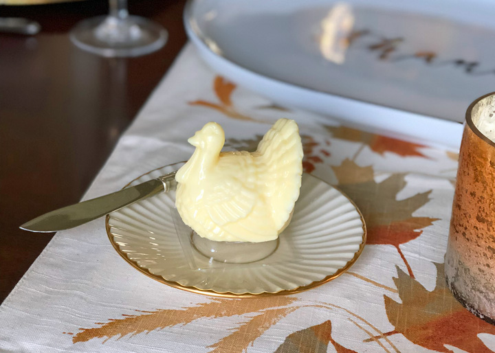Turkey Shaped Butter Sculpture For Thanksgiving Table Decor