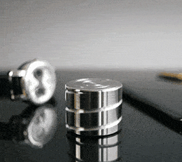 spinning kinetic desk toy