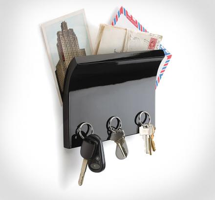 Wall Mounted Magnetic Key Holder And Organizer