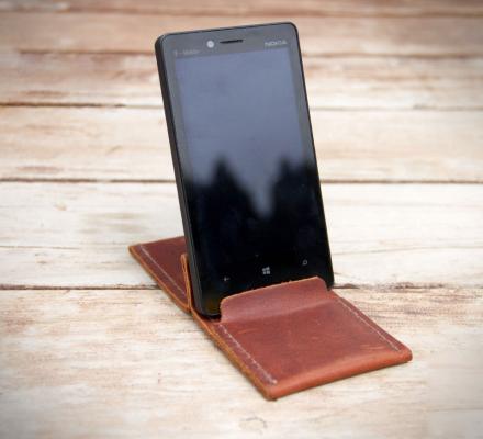 WEZEL: Leather Wallet and Phone Stand