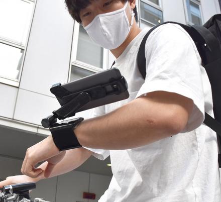 This Wrist Phone Mount Holds Your Phone In Place While Working With Your Hands