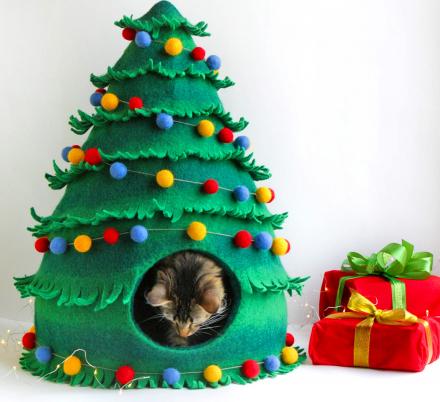Your Cat Can Now Get a Christmas Tree Cat Bed To Sleep In Through The Holidays
