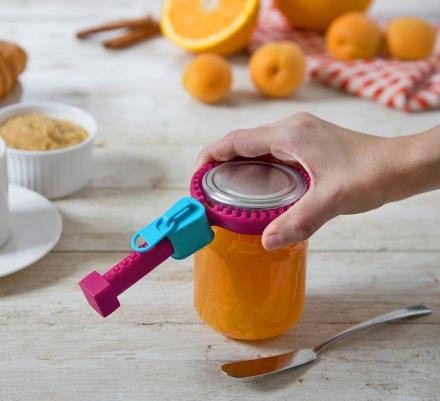 Zip-Eat: A Giant Zipper Jar Opener