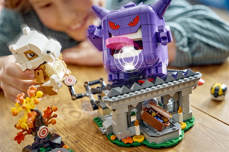 Brick-built Gengar lab scene with SMART Play target pieces