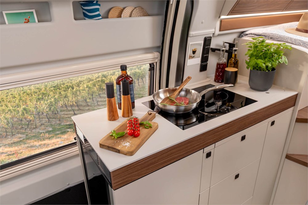 Westfalia Columbus Liner kitchen counter and storage