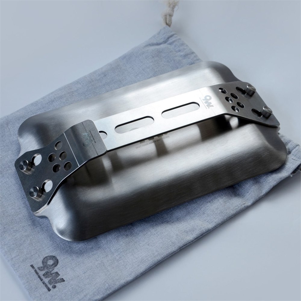 Compact modular grill plate packed in a soft storage pouch