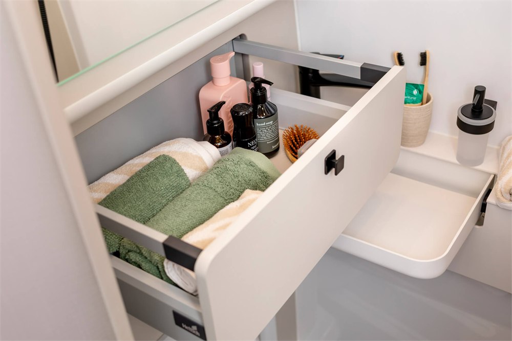 Westfalia Columbus Liner bathroom and shower area