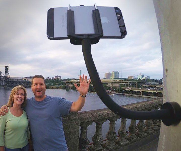 GripSnap Is a Magnetic Monopod For Your Phone