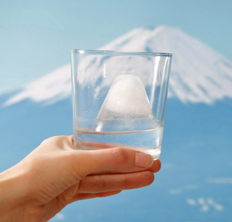Mount Fuji Replica Ice Cube Maker