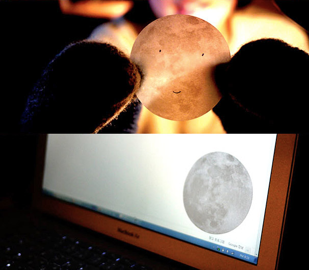 Full Moon Shaped Sticky Notes