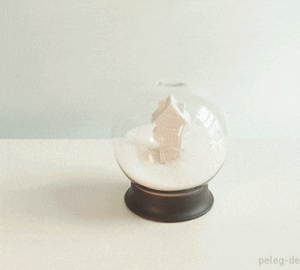 Sugar House: A Sugar Canister That Doubles as a Snow Globe
