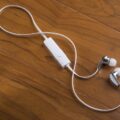 These Wireless Ear Bud Headphones Connect To Your Phone via Bluetooth