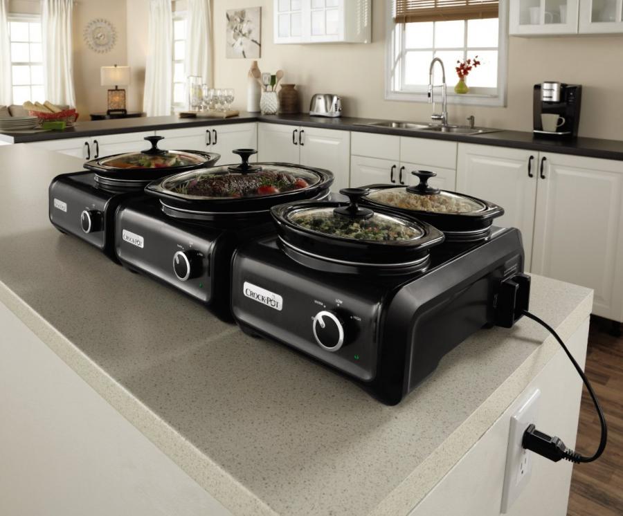 You Can Connect These Modular Crock-Pots To Create a Crock-Pot Chain