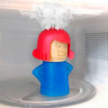 This Angry Mama Microwave Cleaner Uses Steam To Clean The Crud Off