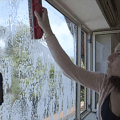 The Glider: Magnetic Window Cleaner, Cleans Both Sides of Glass At Once