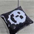 Amazing Sequin Pillows Let You Draw Anything On Them