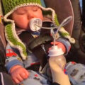 Podee: Hands-Free Baby Bottle Feeder System