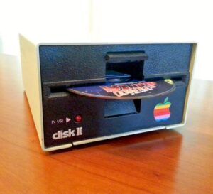 Retro Apple Floppy Drive Made Into a Working Blu-Ray Drive