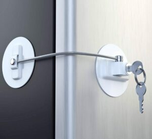 This Refrigerator Key Lock Keeps Out Kids and Late Night Snackers