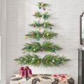 This Minimal Wall-Mounted Christmas Tree Will Save Space In Smaller Homes