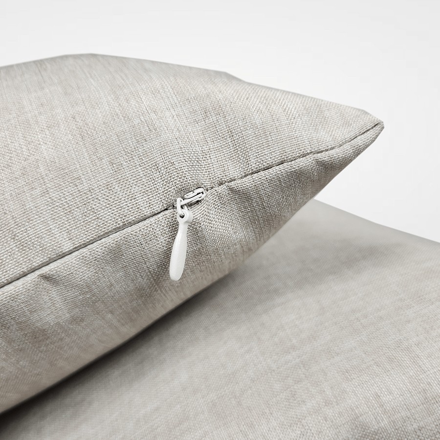 Close view of the Airmaan M Sofa zipper and rounded inflatable edge