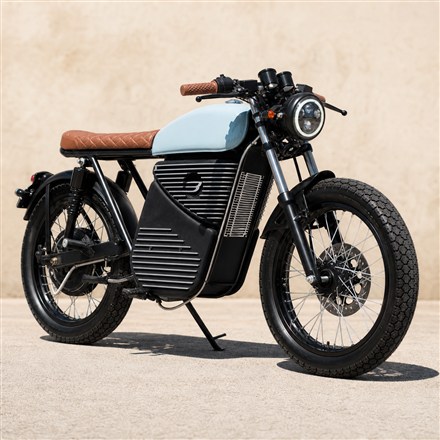 Beachman Aviator electric cafe racer thumbnail
