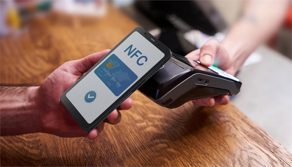 NFC payment concept image for the Bigme HiBreak Dual 2