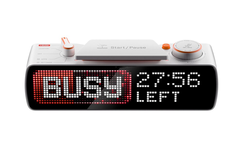 BUSY Bar front LED matrix display and physical controls