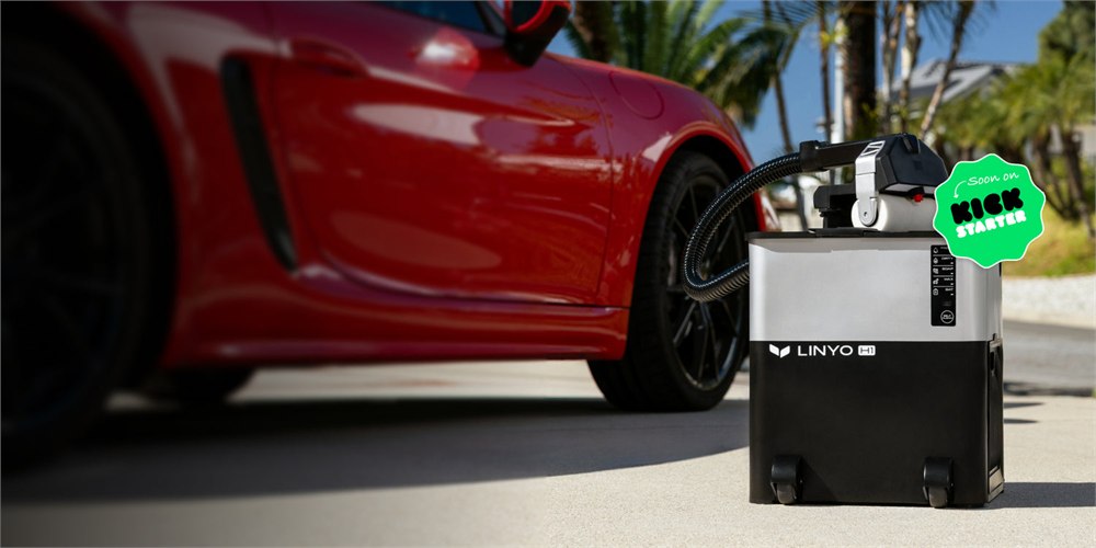 LINYO H1 cordless car wash box beside a red car