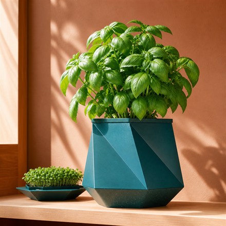 POTR Helix self-watering expanding plant pot grid thumbnail