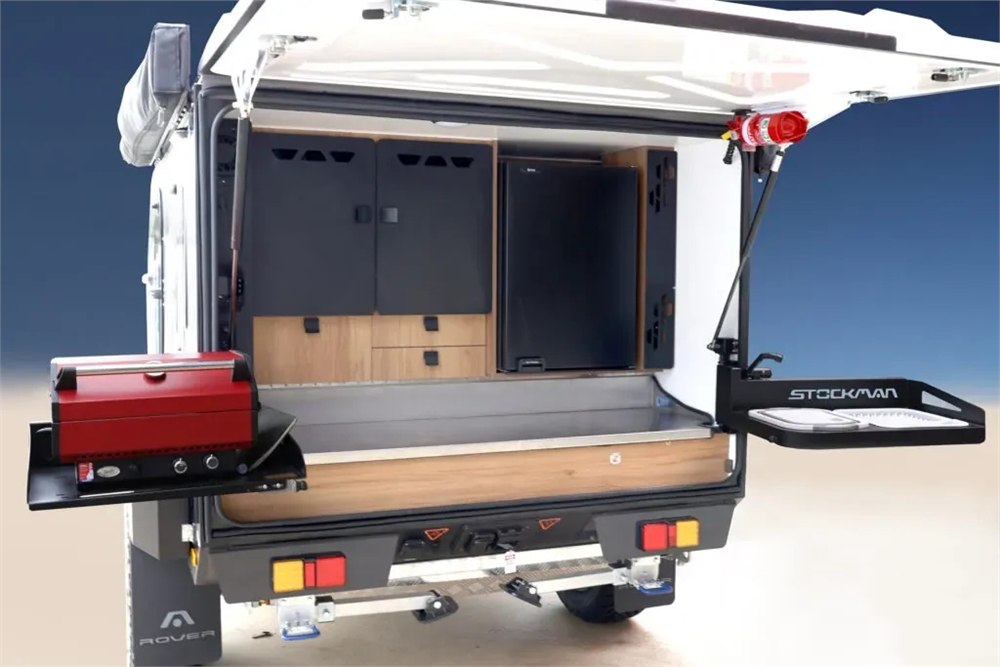 Stockman Rover rear kitchen layout with sink and cooker shelves